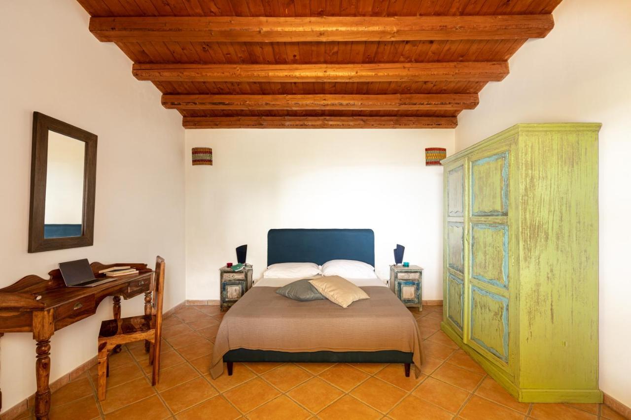 Solemar Sicilia - Le Casette Di Calzata Campofelice Di Roccella Exterior foto