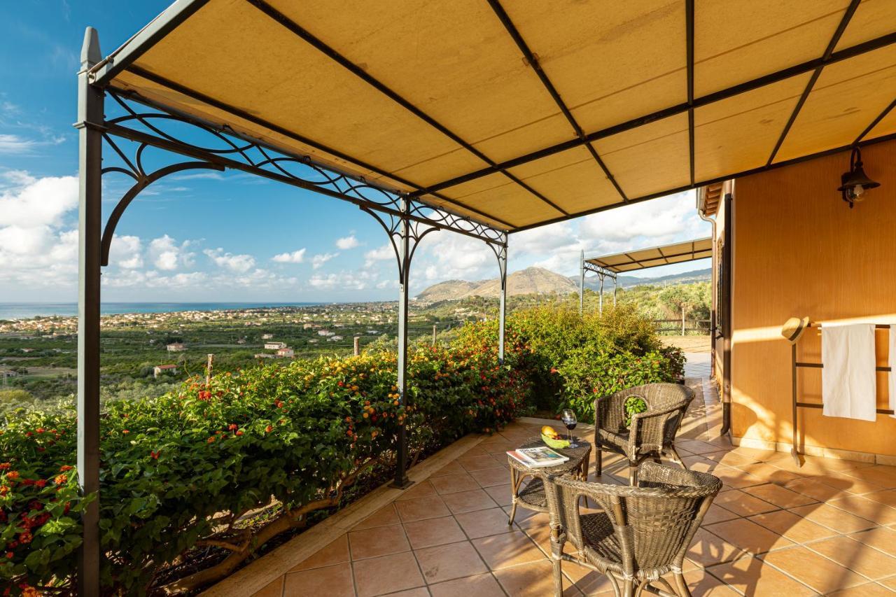 Solemar Sicilia - Le Casette Di Calzata Campofelice Di Roccella Exterior foto